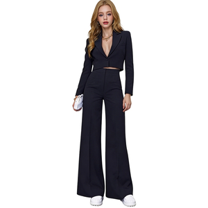 Completo Donna 2025 Nuovo Top e Pantaloni Casual Stile Vintage per Uso Quotidiano Set Tessuto Tinta Unita - Product Image 2