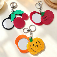 Groothandel Glitter Acryl Fruit Sleutelhanger Spiegel Schattig Fruitvormig Mini Zakspiegel Tas Charm voor Dames Accessoires Bulk Leverancier