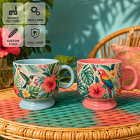 Mug à café en céramique 330 ml avec logo personnalisé OEM, motif floral tropical et imprimé oiseau, tasse à pied en gros pour café, cadeau, décoration intérieure