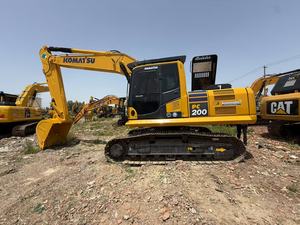 รถขุดไฮดรอลิก Komatsu PC200-8 มือสอง 20 ตัน สภาพดีเยี่ยม พร้อมมอเตอร์และชิ้นส่วนเกียร์ ขาย - Product Image 2
