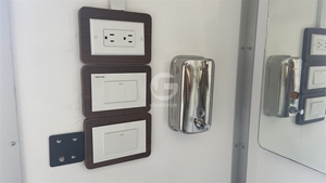 Toilettes mobiles de luxe pour l'extérieur – Remorque WC portable et mobile - Product Image 5