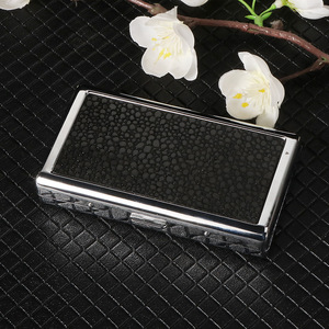 Estuche de Cigarrillos Metálico Cuadrado Clásico Portátil Erliao, con Logotipo Personalizado, Diseño Delgado, Capacidad para 20 Cigarrillos, Gran Venta - Product Image 6