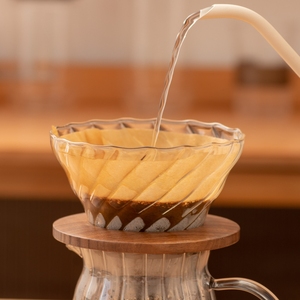 กระดาษกรองกาแฟแบบใช้แล้วทิ้ง ย่อยสลายได้ทางชีวภาพ สีขาวธรรมชาติ พกพาสะดวก เกรดอาหาร เป็นมิตรกับสิ่งแวดล้อม แบบคลื่นเดี่ยว ขายส่ง - Product Image 2