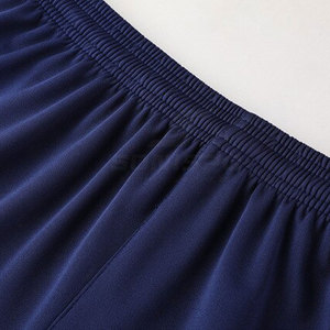 Uniformes de fútbol hechos a medida 2024, su propio diseño, camiseta y pantalones cortos de sublimación, ropa de fútbol Premium - Product Image 2