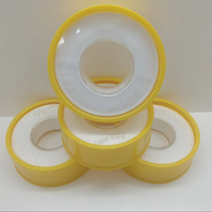 Il nastro adesivo politetrafluoroetilene appositamente progettato per sigillare tubi filettati garantisce una tenuta sicura. - Product Image 2