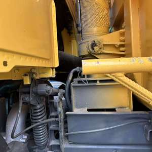 Camion benne basculante SINOTRUK HOWO 6x4 371HP d'occasion pour le transport de boues de construction et de pierres minières - Product Image 2