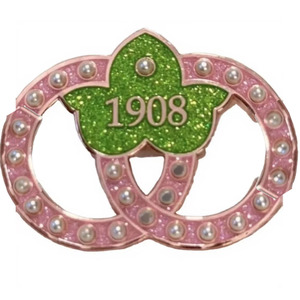 Spilla da bavero in argento DST Sorority Famous Delta CC Sorority, di design, con perla Rossa Lady Fortitude, gioiello - Product Image 6