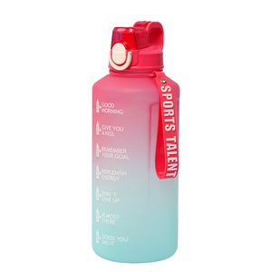 Bouteille d'eau colorée dégradée 2L Logo personnalisé Grande capacité Paille de fitness en cours d'exécution Bouteille en plastique étanche pour le camping - Product Image 5