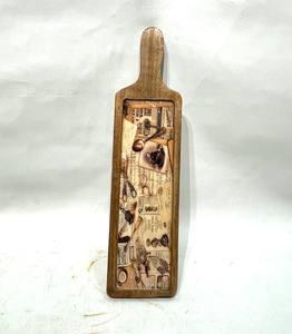 Keeper Small Things celebra la utilidad silenciosa y la colección de objetos con forma de tabla de madera para rituales cotidianos. - Product Image 1