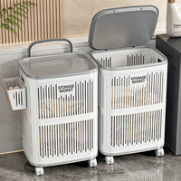 Panier à linge moderne en plastique grande capacité, pliable avec roulettes, anti-poussière, pour salle de bain et rangement de placard, blanc/marron