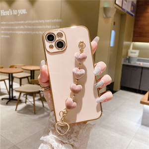 Funda de Teléfono de TPU Suave con Diseño de Princesa y Brazalete de Peluche, Lujosa y Elegante, para iPhone 17 16 15 14 13 12 11 Pro Max Plus - Product Image 4