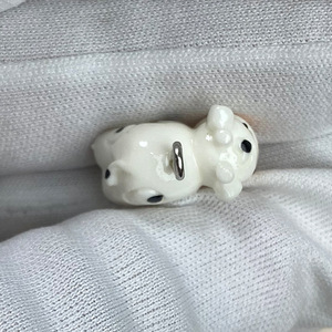 Foto <span class=keywords><strong>real</strong></span> de una mini vaca de resina, colgante 3D de animal en miniatura estilo pastoral para bricolaje, ideal para collares, pendientes y accesorios. - Product Image 4