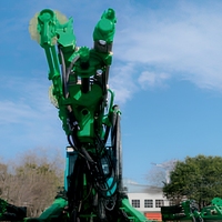 Foreuse tunnel automatique à trois flèches GENGLI G3ZH, profondeur de forage 4610 mm, avec roulement de moteur pour applications minières et de construction