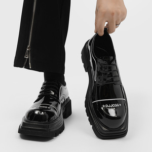 Nouveauté 2025 Chaussures en cuir verni de style coréen pour hommes Chaussures tendance à bout carré Plateforme Bottes habillées pour les occasions professionnelles et décontractées - Product Image 2
