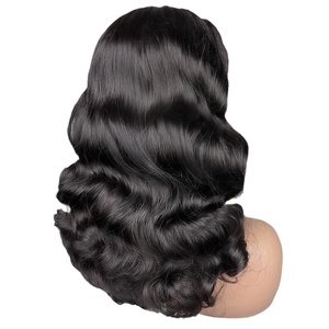 Parrucca Glueless con Frontale in Pizzo 5x5 per Donne Europee e Americane, Capelli Umani Veri con Onde Morbide, Completamente Intrecciata a Mano - Product Image 5