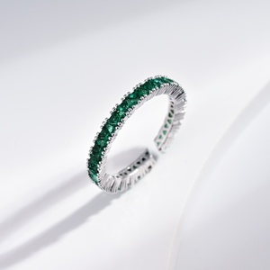 แหวนเงินแท้ 925 รูปทรงสี่เหลี่ยมผืนผ้า ประดับมรกตและเพทายสีเขียว ดีไซน์หรูหราสไตล์วินเทจ ปรับขนาดได้ ราคาโรงงาน - Product Image 5