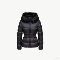 Veste matelassée classique pour femme, réversible, en nylon brillant, avec capuche, logo, boutons et fermeture éclair, idéale pour l'hiver et le streetwear.