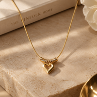 Collier pendentif cœur élégant pour femme DS, chaîne serpent en acier inoxydable 304 plaqué or 18 carats, bijou pendentif cœur creux tendance