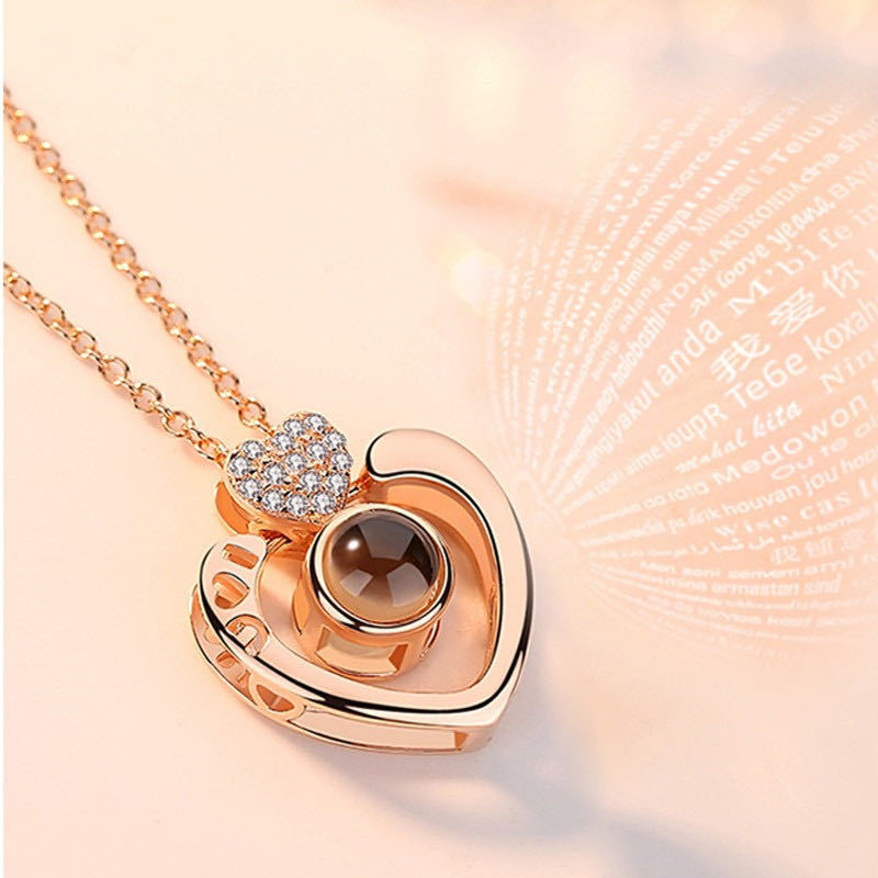 CERSLIMO Collana Con Ciondolo A Cuore 'Ti Amo' In 100 Lingue - Proiezione Luce, Regalo Per Lei, Fidanzata, Moglie