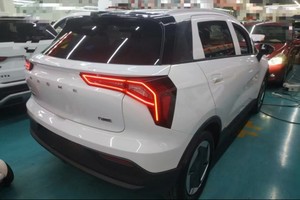 Véhicule électrique Geely Geometry E 2024 2025 pour adultes, 5 places, petit SUV, 301 km d'autonomie, SUV compact électrique, voiture neuve et d'occasion - Product Image 6