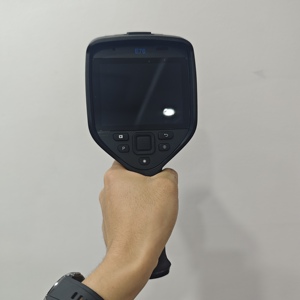 Cámara Termográfica Avanzada Teledyne FLIR E76 Serie Exx, 320x240 IR, Enfoque Automático Asistido por Láser, Inspección de Rutas, Wi-Fi, 1 Año de Garantía - Product Image 1