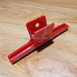 Bureau école logo personnalisé publicité pinces rouges grande grande longue pince en plastique papier pince à lime longue partition musicale pince à <span class=keywords><strong>musique</strong></span> - Product Image 3