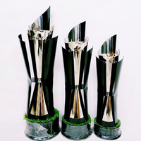 Trophée sportif moderne personnalisé en métal, plaqué argent, logo gravé en 3D par moulage sous pression, cadeau d'affaires de cricket pour table