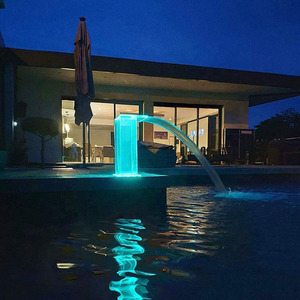 Cascada de Piscina Acrílica para Exteriores con Luces LED RGB (para Fuentes de Piscina LED) - Product Image 5