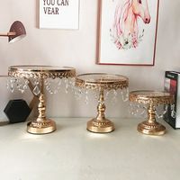 Support à gâteau en métal de style européen avec plateau en verre pour décorations de mariage à usage domestique ou présentation de table à dessert