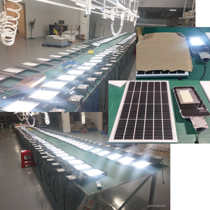 Heißer Verkauf Neue Energie 100W All-in-One Trendprodukte <span class=keywords><strong>LED</strong></span> IP65 Akku Outdoor CCTV-Kamera Straßen-Solarleuchte - Product Image 3