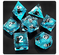 Ensemble de dés RPG personnalisés avec paillettes, chat noir, alliage de zinc, dés polyédriques pour jeux de rôle fantastiques, kit de dés pour soirée de jeux de table