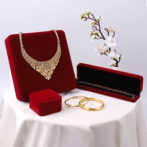 Wholesale Luxury Velvet Rectangle Jewelry Storage <b>Case</b> for Necklaces Bangles Customizable Luxury Jewelry Boxes - Product Image 4