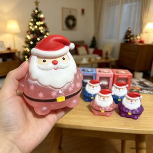 ของเล่นบีบสควิชชี่รูปซานตาคลอส มอลโทส แบบยืดช้า มีสินค้าพร้อมส่ง ของขวัญคริสต์มาส ชุดกล่องของขวัญ - Product Image 4