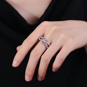 Anillo de Circonita en Forma de Corazón Rosa para Mujer - Joyería de Alta Gama, Moderna, Sencilla y Versátil - Product Image 2