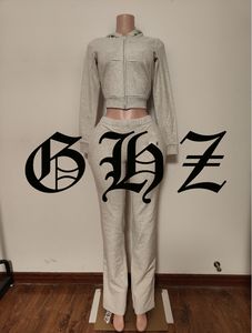 <span class=keywords><strong>Tuta</strong></span> da donna personalizzata <span class=keywords><strong>con</strong></span> logo, in pile elasticizzato di cotone, composta da felpa <span class=keywords><strong>con</strong></span> cappuccio, giacca corta e pantaloni a <span class=keywords><strong>gamba</strong></span> larga - Product Image 3