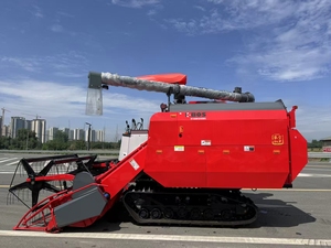 Moissonneuse-batteuse à alimentation complète pour <span class=keywords><strong>riz</strong></span> <span class=keywords><strong>paddy</strong></span> 4LZ-6.0Z pour la récolte sur les grandes exploitations agricoles - Product Image 5