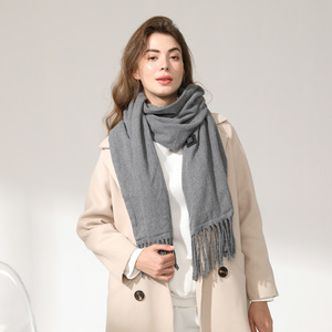 ผ้าพันคอแบบชาร์จไฟ USB รุ่นใหม่ ปรับอุณหภูมิได้ ใช้ได้ทั้งชายและหญิง อุ่นสบายสำหรับฤดูหนาว - Product Image 4
