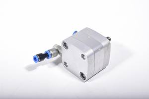 Nuovo e Originale 543308 CDC405APAR Cdc 40 5 a <span class=keywords><strong>P</strong></span> a R CDC405APAR Controllore PLC Compatto Programmabile - Product Image 1