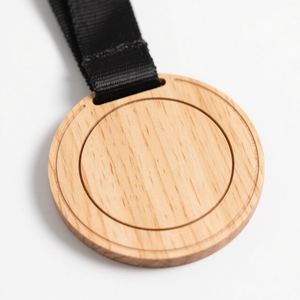 Médailles en bois personnalisées pour événements sportifs, livraison rapide en gros pour courses de 5 km, tournois, jeux d'entreprise, finitions gravées, récompenses, trophées, plaques - Product Image 4