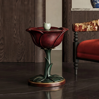 Table d'appoint rétro de luxe en fibre de verre, table basse créative en FRP en forme de fleur, table d'appoint sculpturale vintage pour la décoration du salon