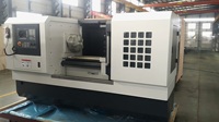 Torno CNC Horizontal de Cama Plana CAK6150 con Sistema FANUC de Alta Precisión para Producción de Piezas de Eje y Disco Metálicos