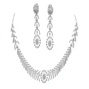 Ensemble collier et boucles d'oreilles en cristal plaqué argent avec pierres en rubis taille poire, bijoux de mariage classiques pour femmes - Product Image 2