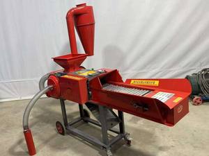 Machine à couper l'herbe compacte rouge avec moteur et bande transporteuse pour le traitement des matériaux secs et humides Capacité de traitement de 3 à 5 tonnes par heure - Product Image 5