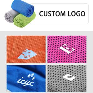 Serviette de sport à séchage rapide avec étui de transport, idéale pour la course à pied, la gym, l'entraînement et le fitness - Product Image 2