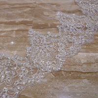 Voile de mariée long en ivoire LY-WV0043, 430 cm, avec dentelle brodée, paillettes et appliques en tulle doux, peigne de mariée