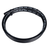 Tuyau de carburant marin de qualité supérieure 3/8" en caoutchouc synthétique, extrêmement flexible, bonne résistance au vieillissement, à l'ozone et aux intempéries.