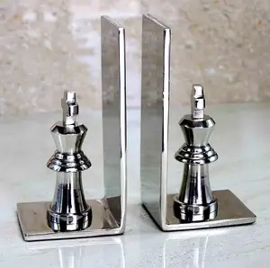 Fermalibri re degli scacchi in alluminio per decorazioni da tavolo prezzo economico di alta qualità ottone nichelatura scacchi King Book End in vendita