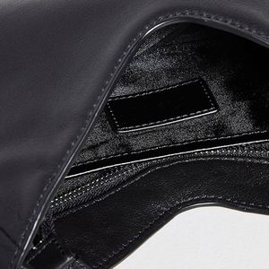 Bolso Tote de Cuero Personalizado para Mujer, de un Solo Hombro, Impermeable, Portátil, con Cierre de Cremallera, Negro, para Viajes de Primavera y Otoño - Product Image 3