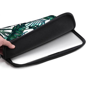 תיק נייד באיכות גבוהה ניאופרן עם סגירת רוכסן שולחן מודפס - Product Image 4