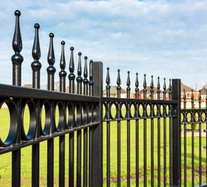 Panneaux <span class=keywords><strong>de</strong></span> clôture <span class=keywords><strong>de</strong></span> jardin en fer forgé, tubes métalliques soudés galvanisés et thermolaqués noirs, d'occasion, économiques et écologiques - Product Image 5